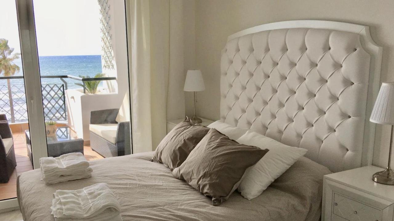 Mi Capricho B17 Beachfront Apartment Sitio de Calahonda Dış mekan fotoğraf