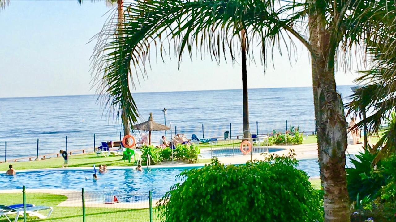 Mi Capricho B17 Beachfront Apartment Sitio de Calahonda Dış mekan fotoğraf
