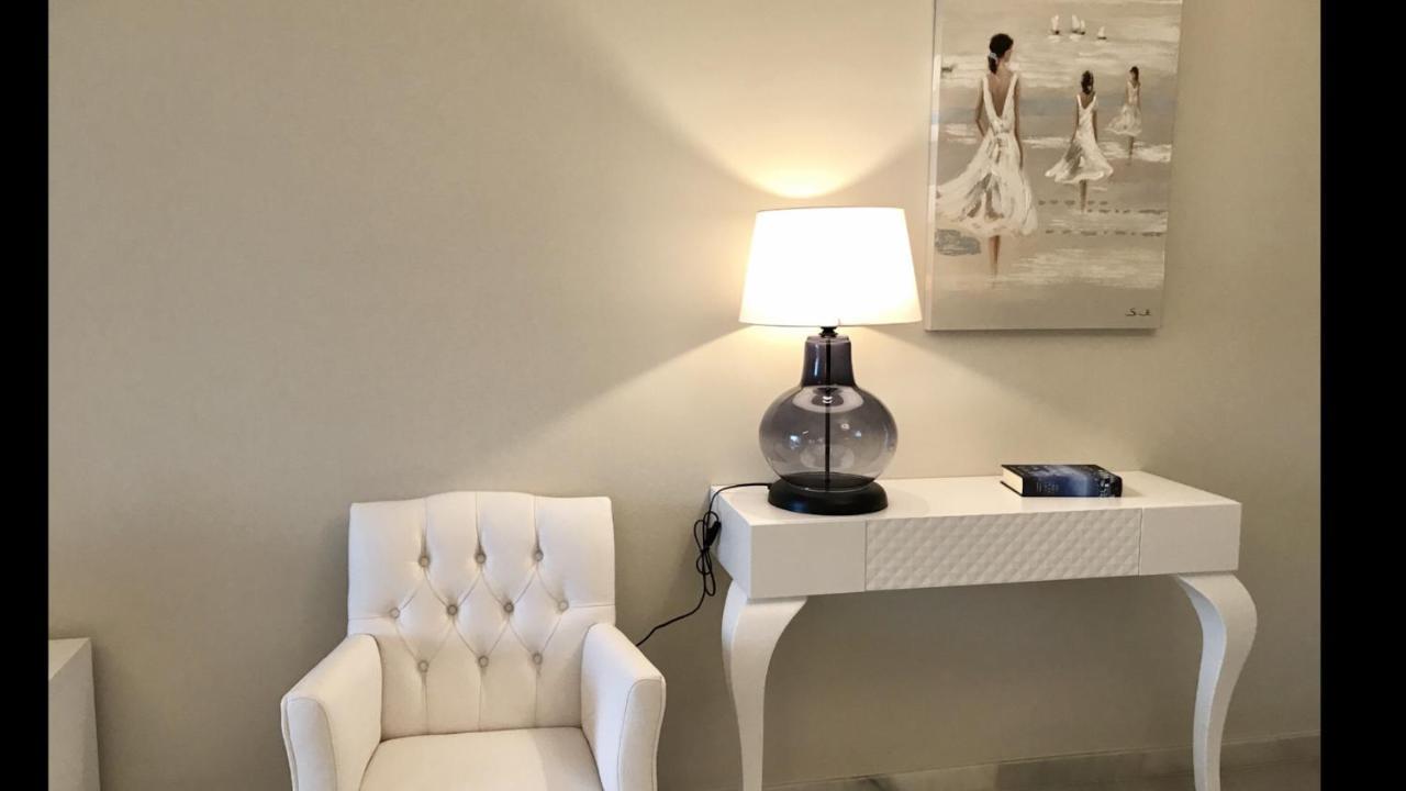 Mi Capricho B17 Beachfront Apartment Sitio de Calahonda Dış mekan fotoğraf