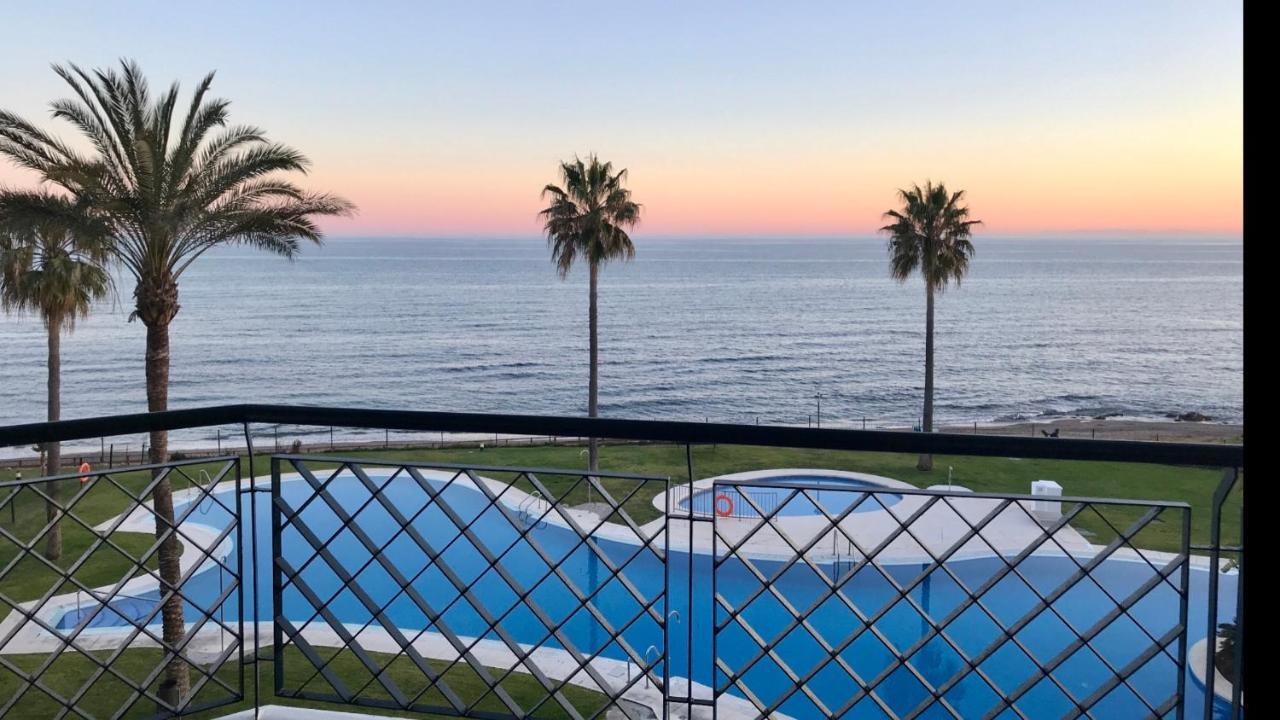 Mi Capricho B17 Beachfront Apartment Sitio de Calahonda Dış mekan fotoğraf
