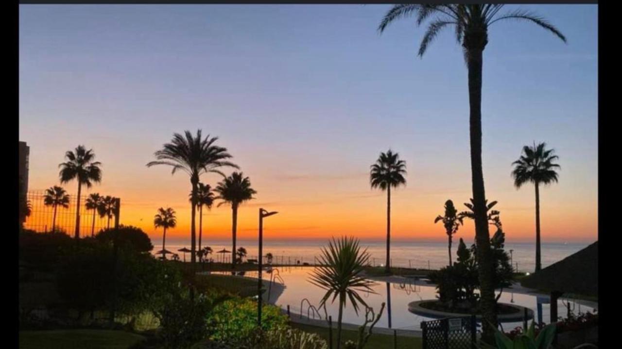 Mi Capricho B17 Beachfront Apartment Sitio de Calahonda Dış mekan fotoğraf